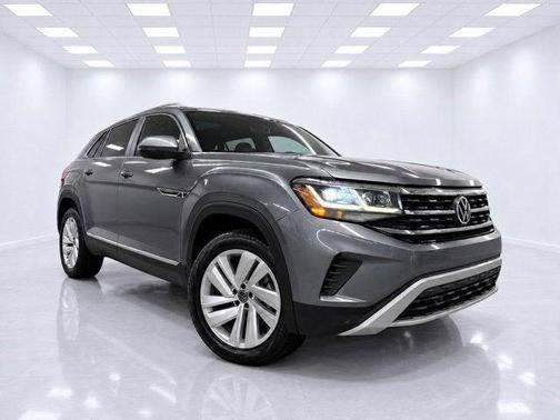 Platinum Gray Metallic 2021 Volkswagen Atlas Cross Sport 2.0T SEL