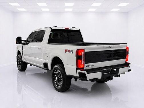 Avalanche 2026 Ford F-250 Platinum