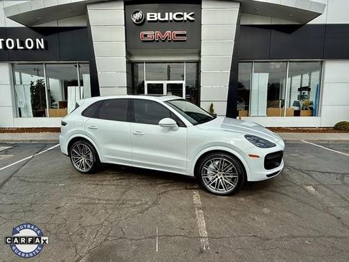 2022 Porsche Cayenne Turbo