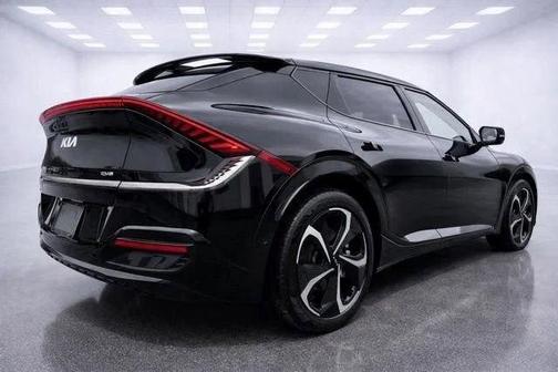 Aurora Black Pearl 2023 Kia EV6 GT-Line