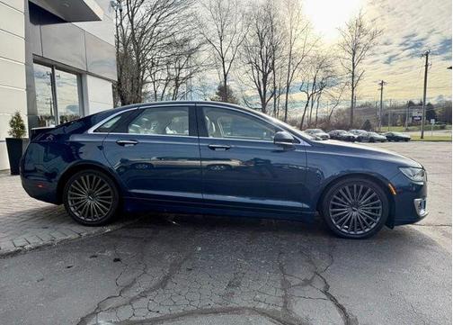 2017 Lincoln MKZ Reserve