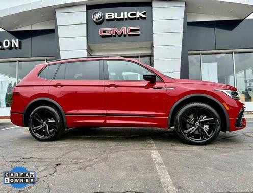 2024 Volkswagen Tiguan 2.0T SE R-Line Black