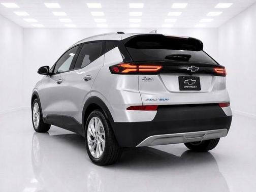 Silver Flare Metallic 2023 Chevrolet Bolt EUV LT