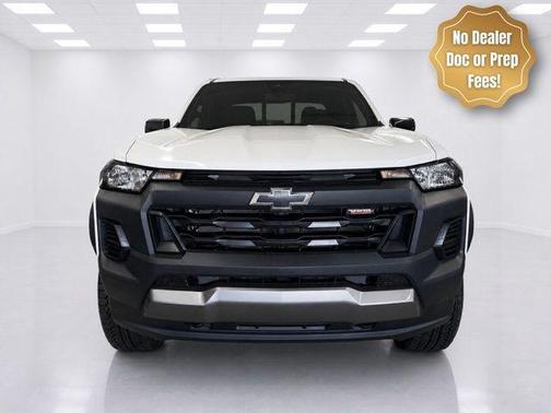 Summit White 2026 Chevrolet Colorado Trail Boss