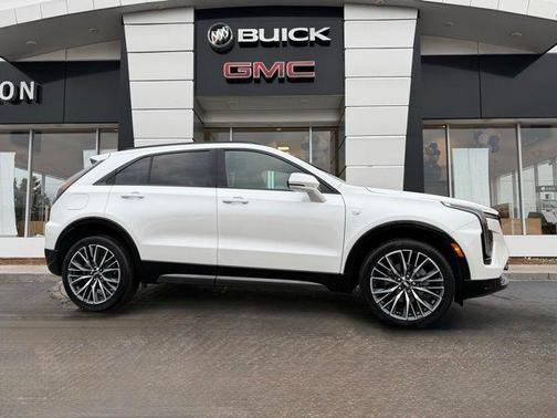 White 2024 Cadillac XT4 Sport
