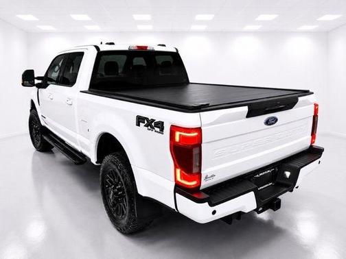 White Metallic 2022 Ford F-250 Lariat