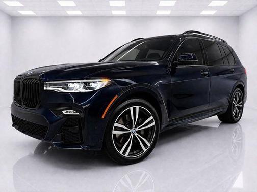 Carbon Black Metallic 2022 BMW X7 xDrive40i