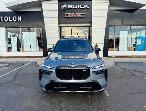 2024 BMW X7 M60i