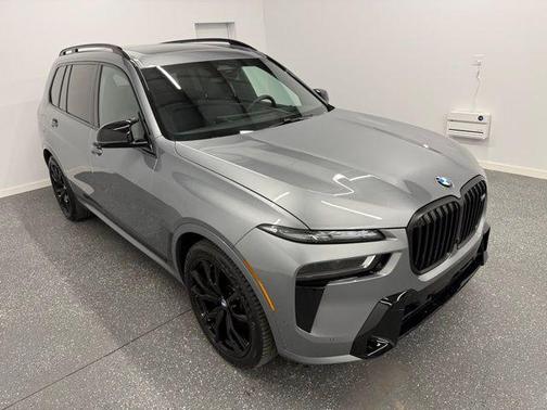 2024 BMW X7 M60i