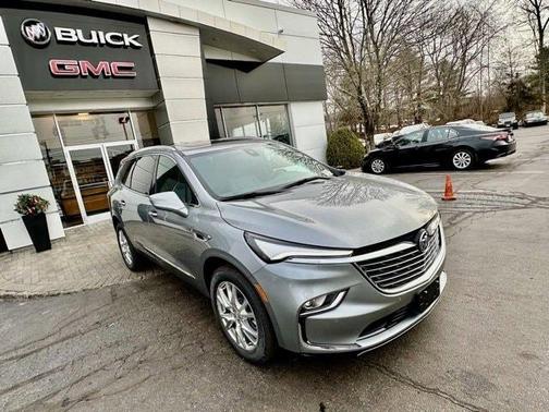 2024 Buick Enclave Essence