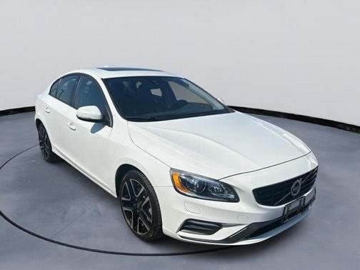 Ice White 2018 Volvo S60 T5 Dynamic