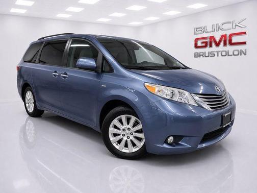 Shoreline Mist 2016 Toyota Sienna XLE