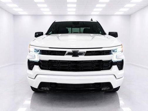 White 2025 Chevrolet Silverado 1500 RST