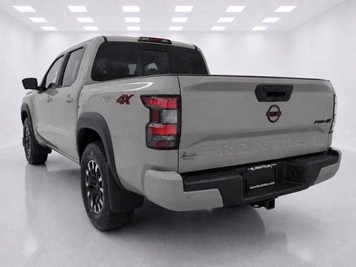 Boulder Gray Metallic 2024 Nissan Frontier PRO-4X
