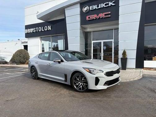 2022 Kia Stinger GT-Line