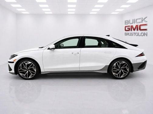 White 2023 Hyundai IONIQ 6 Limited