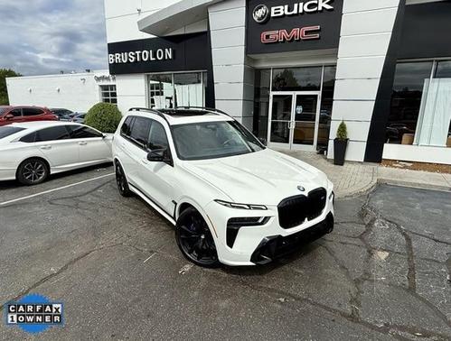 2024 BMW X7 M60i
