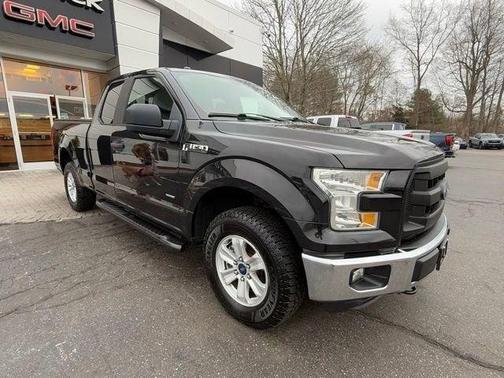 Tuxedo Black Metallic 2015 Ford F-150 XL