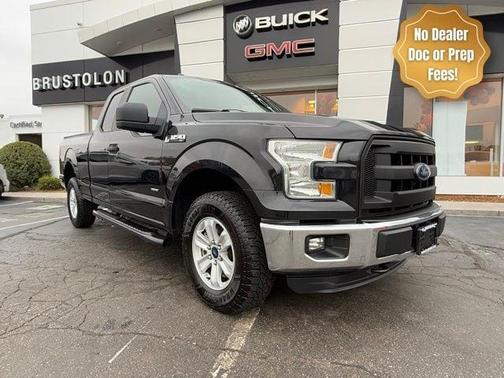 Tuxedo Black Metallic 2015 Ford F-150 XL