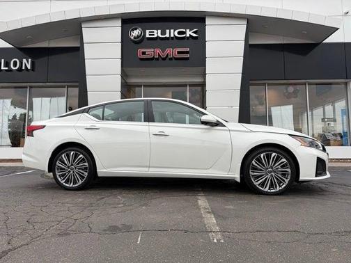 2024 Nissan Altima 2.5 SL