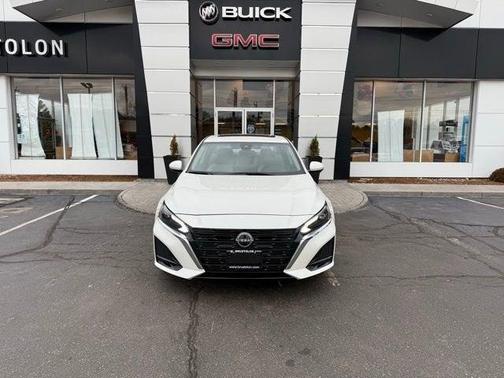 2024 Nissan Altima 2.5 SL