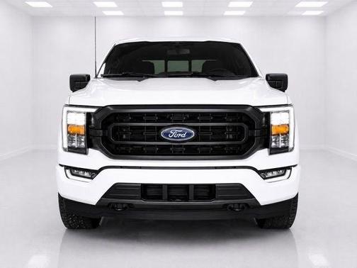 Oxford White 2023 Ford F-150 XLT
