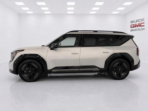 Ivory Silver 2024 Kia EV9 GT-Line