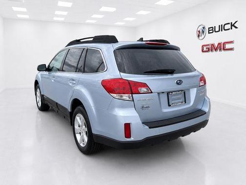 Ice Silver Metallic 2014 Subaru Outback 2.5i Premium