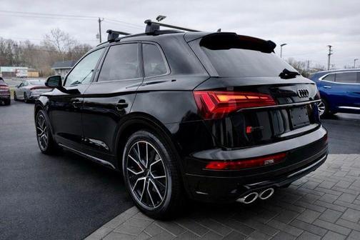 Mythos Black Metallic 2023 Audi SQ5 3.0T Premium Plus