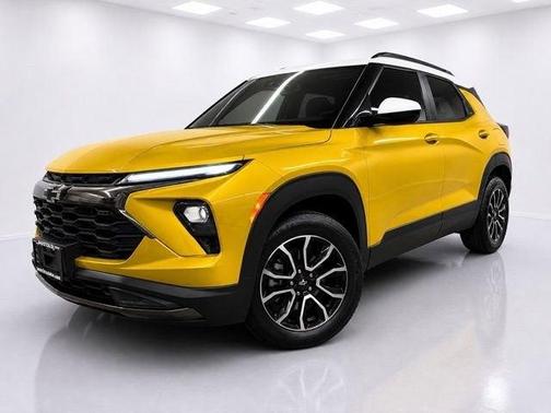 Nitro Yellow 2024 Chevrolet Trailblazer ACTIV