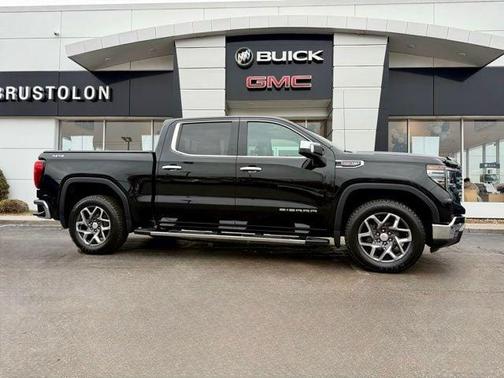 2022 GMC Sierra 1500 SLT