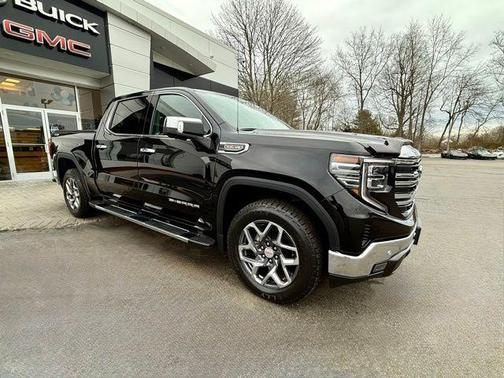 2022 GMC Sierra 1500 SLT