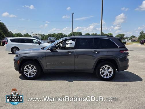 Baltic Gray Metallic Clearcoat 2022 Jeep Grand Cherokee Limited