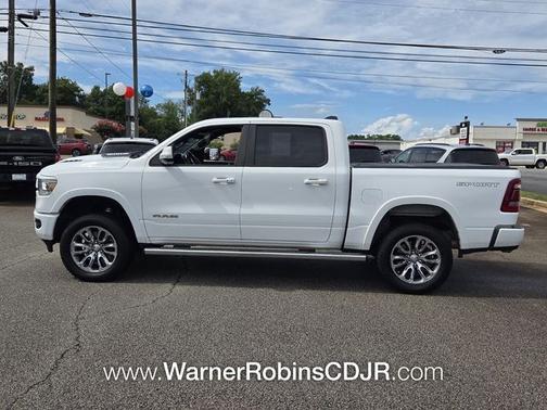 Bright White Clearcoat 2021 RAM 1500 Laramie
