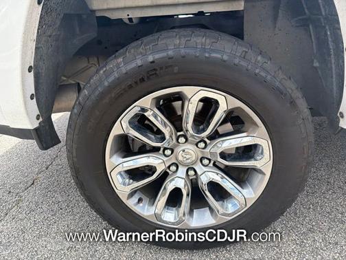 Bright White Clearcoat 2021 RAM 1500 Laramie
