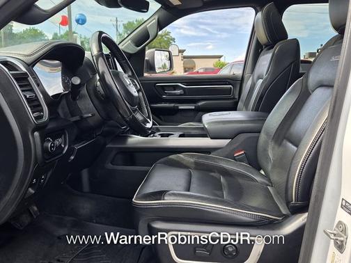 Bright White Clearcoat 2021 RAM 1500 Laramie