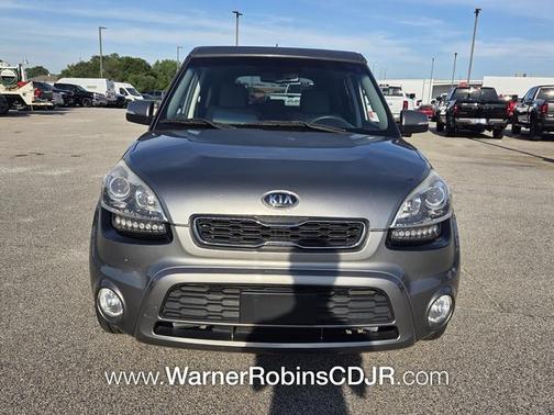 Titanium Pearl Metallic 2012 Kia Soul Exclaim