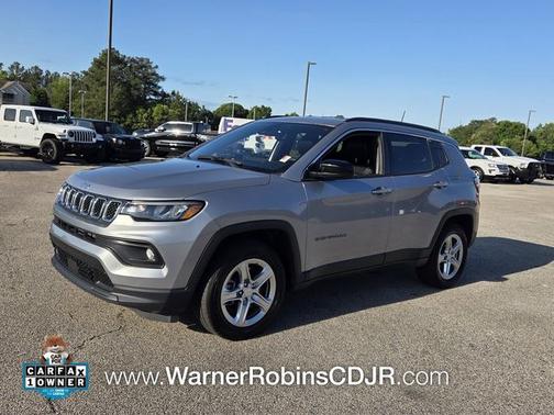 Silver Zynith Metallic Clearcoat 2024 Jeep Compass Latitude