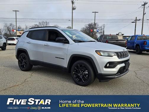 silver zynith metallic clearcoat 2026 Jeep Compass Latitude