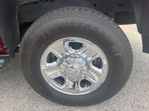 Delmonico Red Pearlcoat 2022 RAM 2500 Tradesman