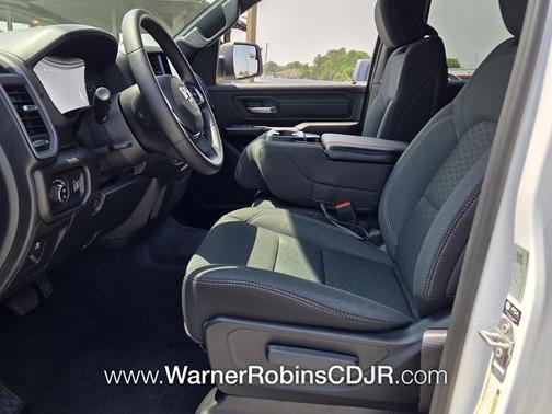 Bright White Clearcoat 2026 RAM 1500 Warlock