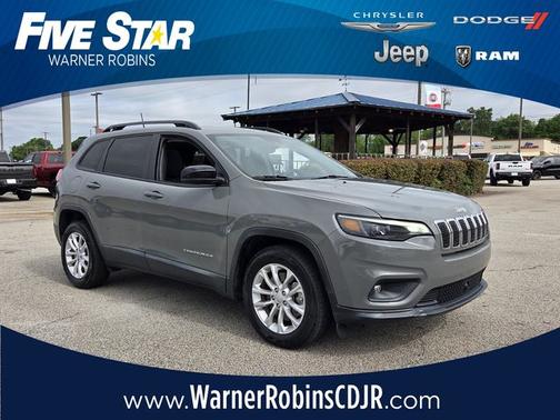 Sting-Gray Clearcoat 2022 Jeep Cherokee Latitude Lux