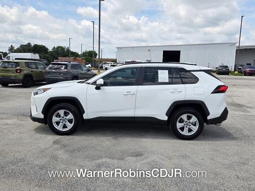 Super White 2019 Toyota RAV4 XLE