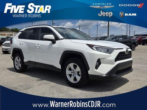 Super White 2019 Toyota RAV4 XLE