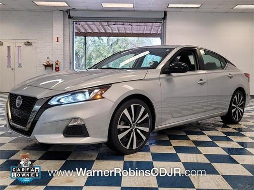 Photo 3 of 31 of 2021 Nissan Altima 2.5 SR