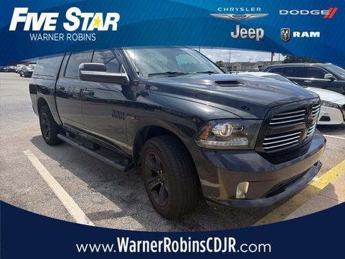 Brilliant Black Crystal Pearlcoat 2016 RAM 1500 Sport