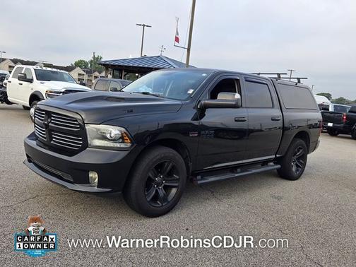 Brilliant Black Crystal Pearlcoat 2016 RAM 1500 Sport