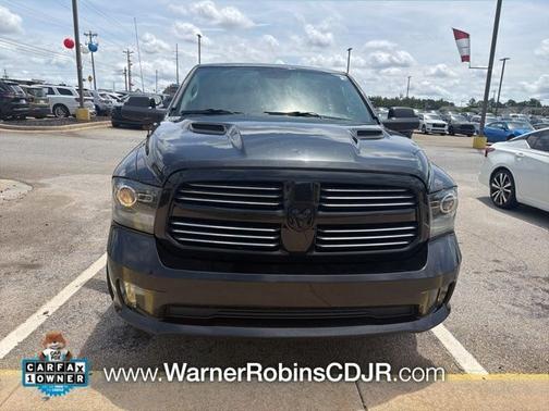 Brilliant Black Crystal Pearlcoat 2016 RAM 1500 Sport