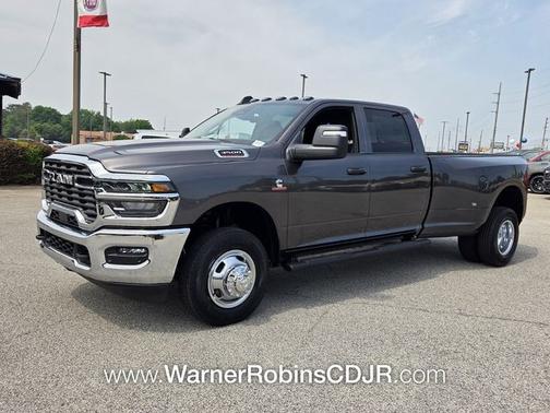 Crystal Metallic 2026 RAM 3500 Tradesman