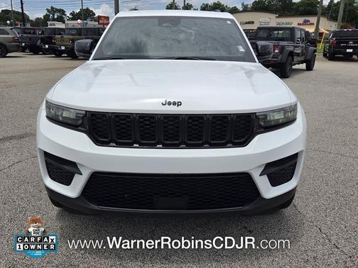 Bright White Clearcoat 2023 Jeep Grand Cherokee Altitude X
